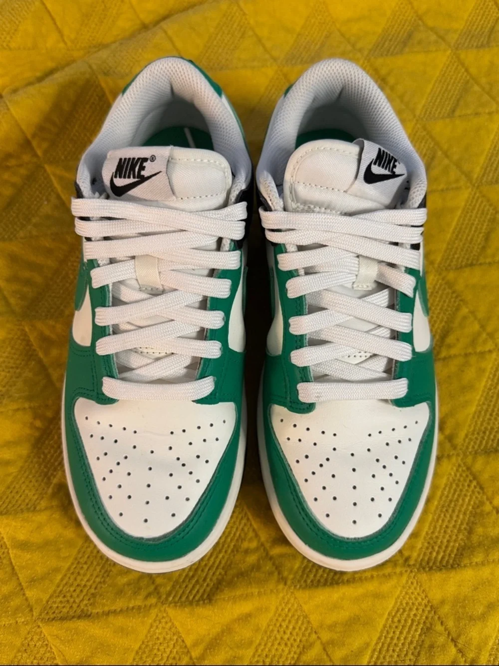Nike Dunk Low Celtics US 6.5 EUC